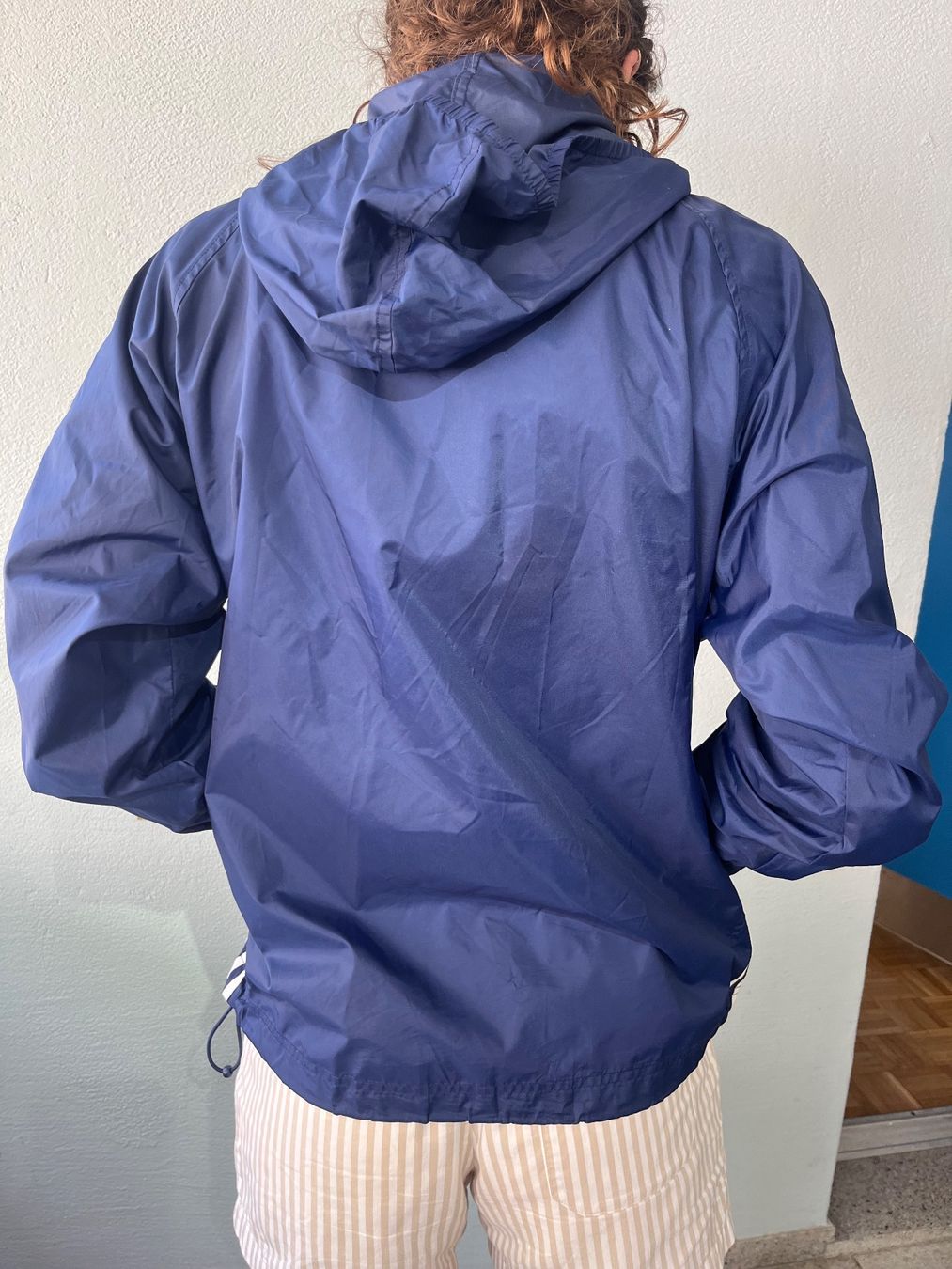 Adidas Giacche: Dunkelblauer Adidas Windbreaker Grösse 152 – Usato da Zürich venduto da giu_j77x 3