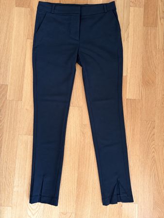 schöne schwarze Stoffhose