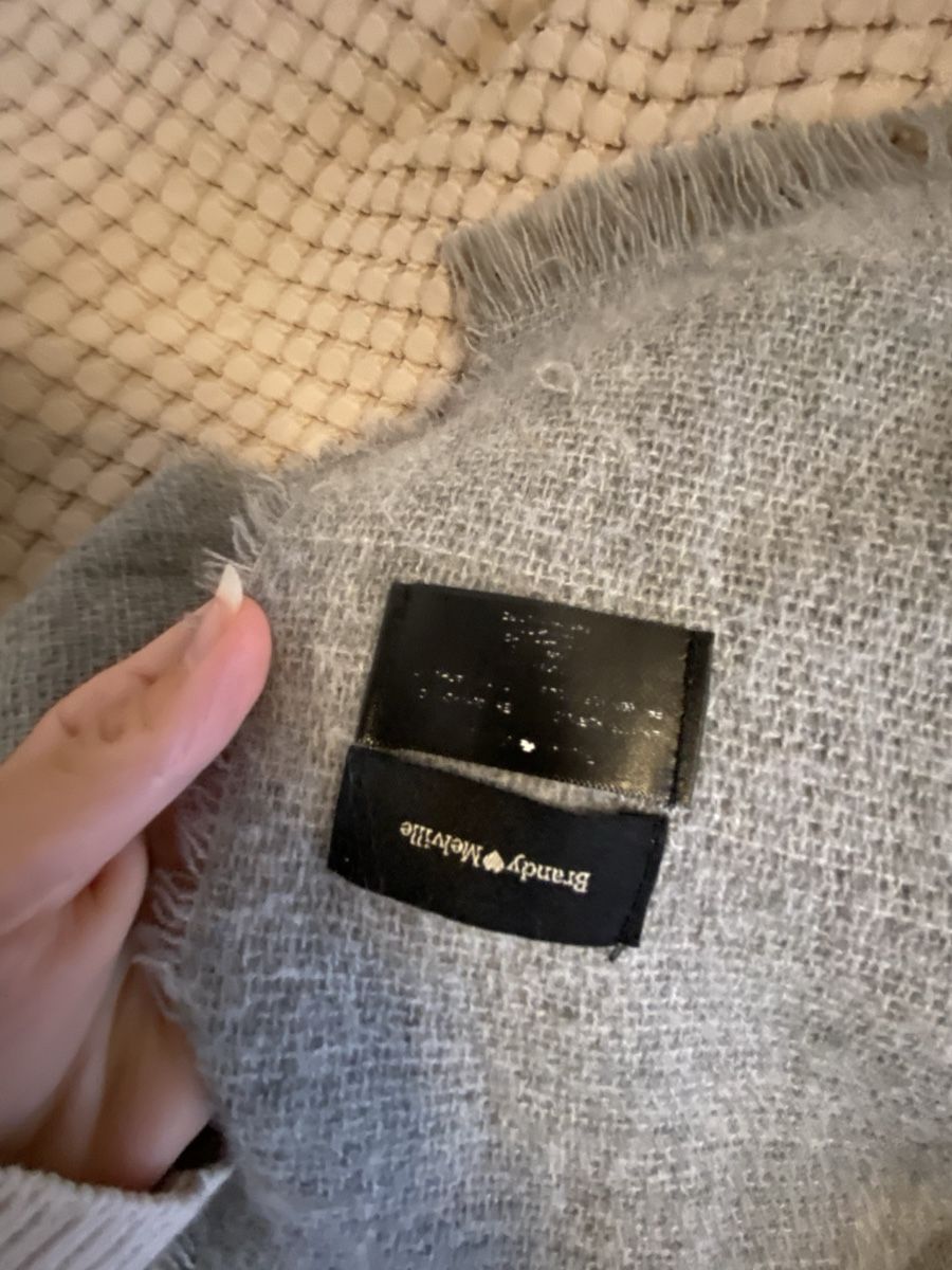 Foulard & Sciarpe: Wärmender Schal in Grau – Usato da Zürich venduto da yae56 2
