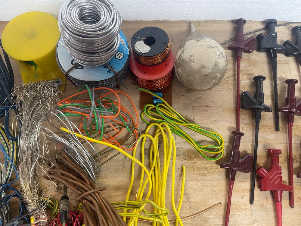 Elektro Bastler Set: Kabel, Klemmen, Stecker (Gebraucht) in Dänikon ZH ...