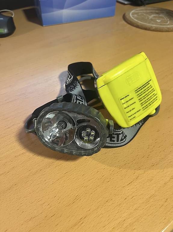 Lampade: Stirnlampe Petzl – Usato da Oberwil (Dägerlen) venduto da Teddy89 1
