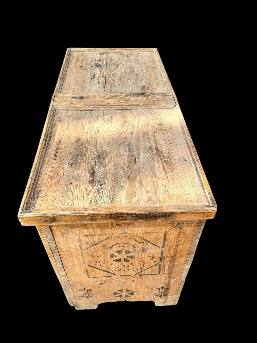 Cassapanche: Oberwalliser Truhe 1681 – Usato da Ottikon venduto da san_w99n 3