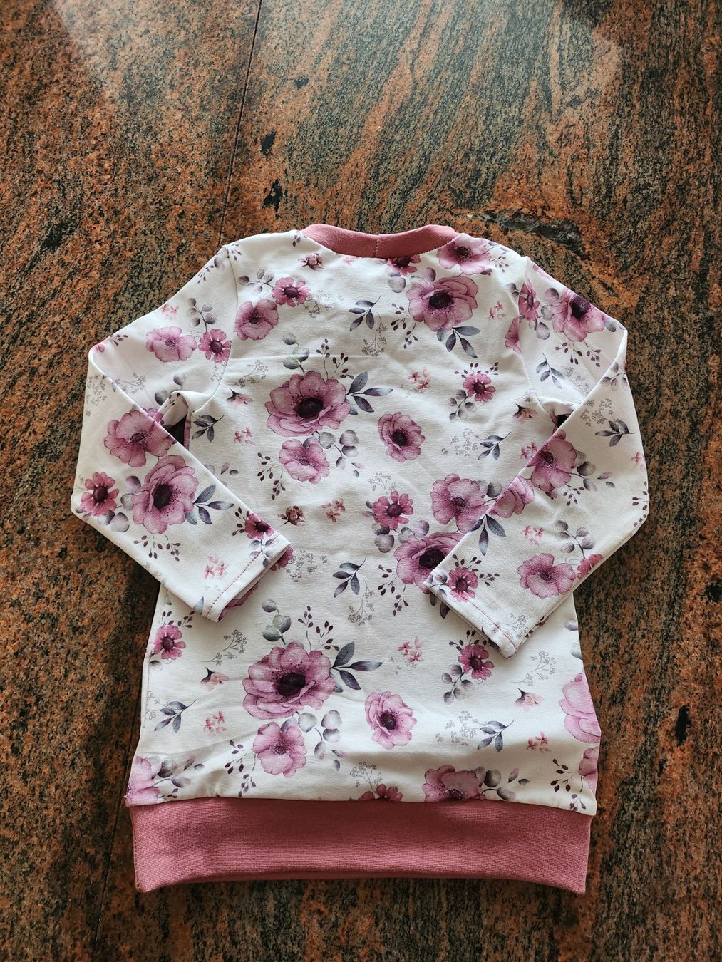 Pullover & Sweatshirts: hellrosa Mädchenpulli Gr. 98 mit Rosenmotiv, Jersey – Neu (gemäss Beschreibung) aus Othmarsingen von pao_2xld 1
