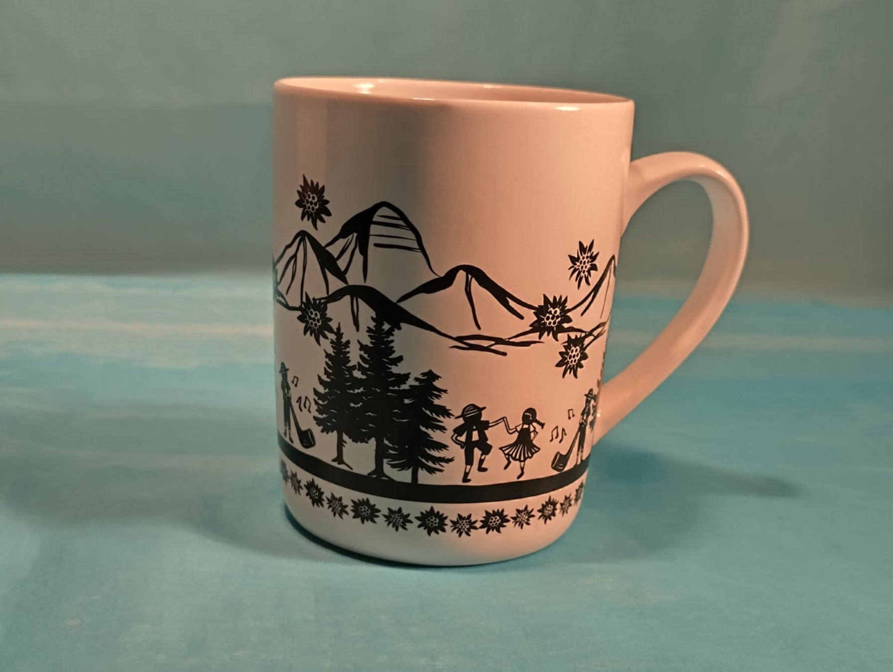 Tazze: Tasse mit Scherenschnitt – Nuovo (secondo la descrizione) da Bellach venduto da JingleCherry