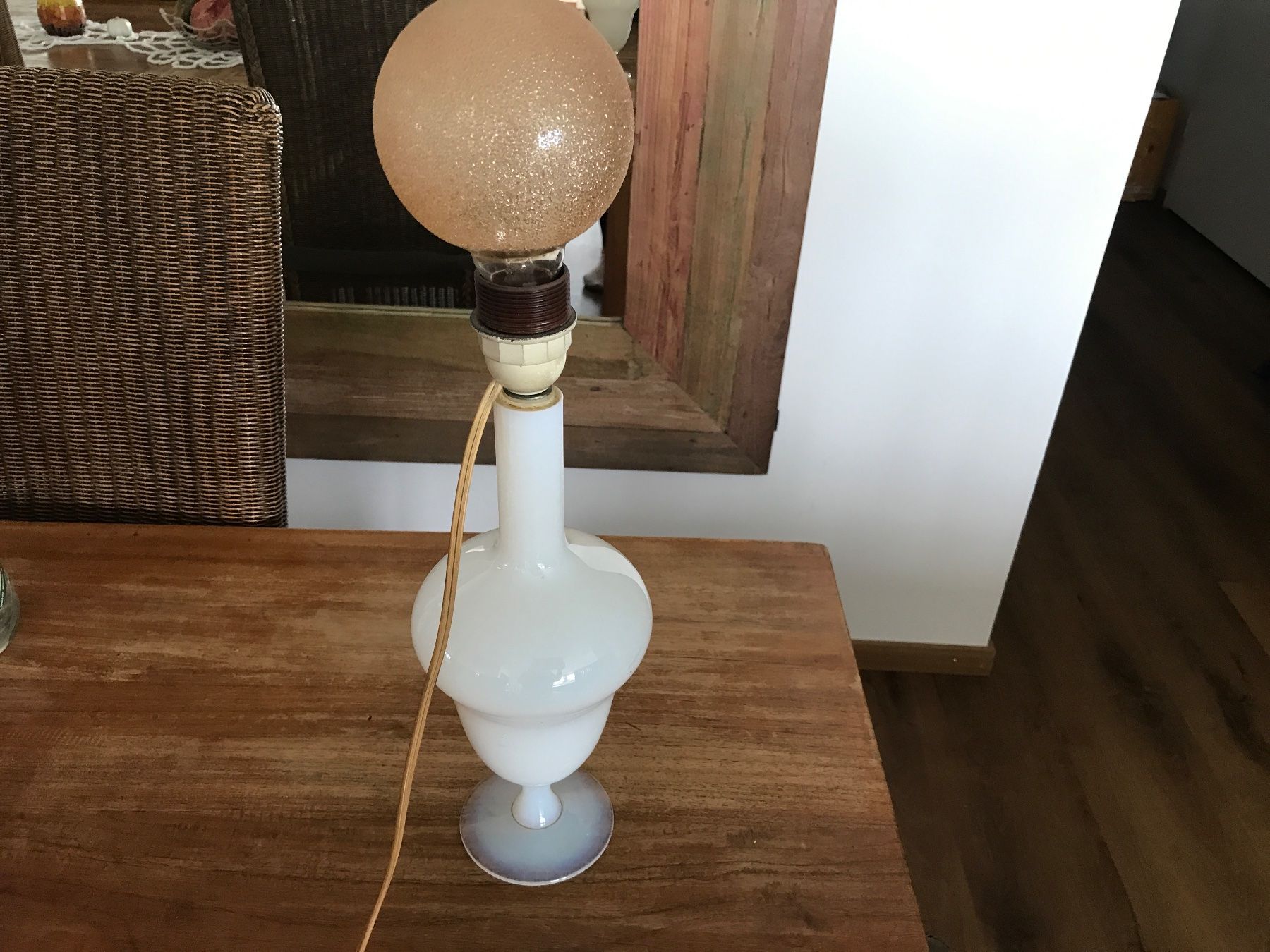 Lampade: Antike Tischlampe aus Glas – Usato da Regensdorf venduto da Spyke55