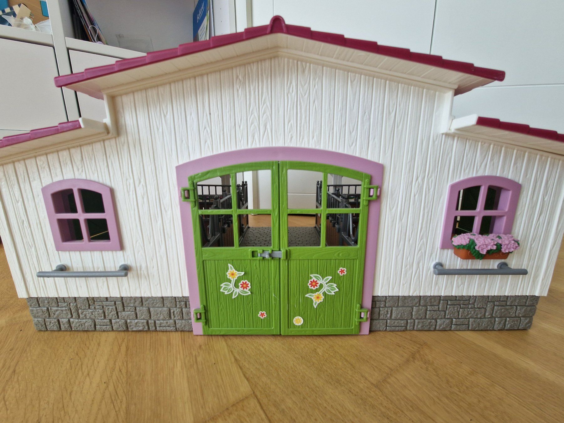 Schleich Spielzeuge: Schleich 💥  Grosser Schleich Stall – Gebraucht aus Gossau SG von dolores_x 8