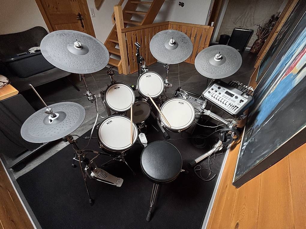 Strumenti musicali: Yamaha E-Schlagzeug DTX 10K-X BF Drum Set Black – Usato da Unteriberg venduto da wg52 1