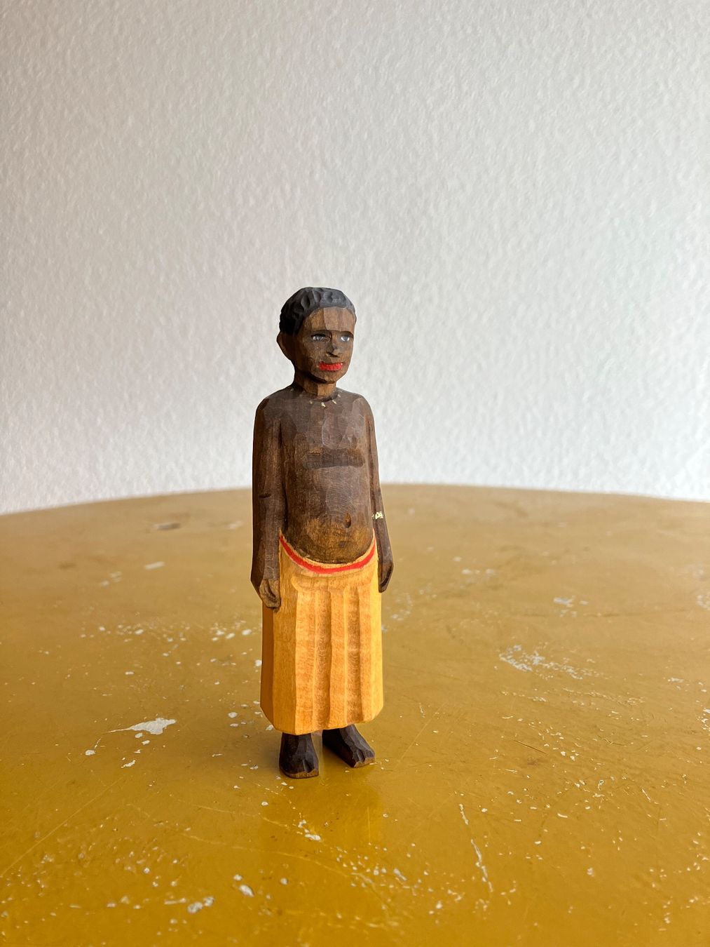 Statuette: Junge stehend – Huggler Krippenfiguren – Usato da Genève venduto da sarahtobby 1