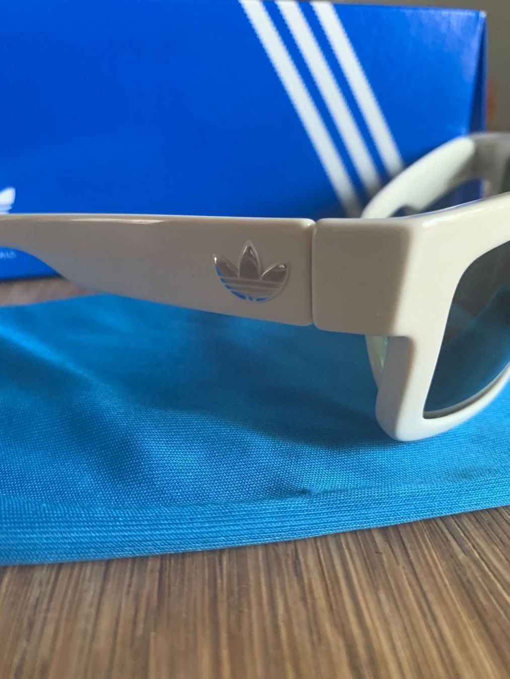 Adidas Occhiali & Lenti: adidas Eyewear curitiba ah22 – Nuovo e nell'imballaggio originale da Bern venduto da SamuelH02 5
