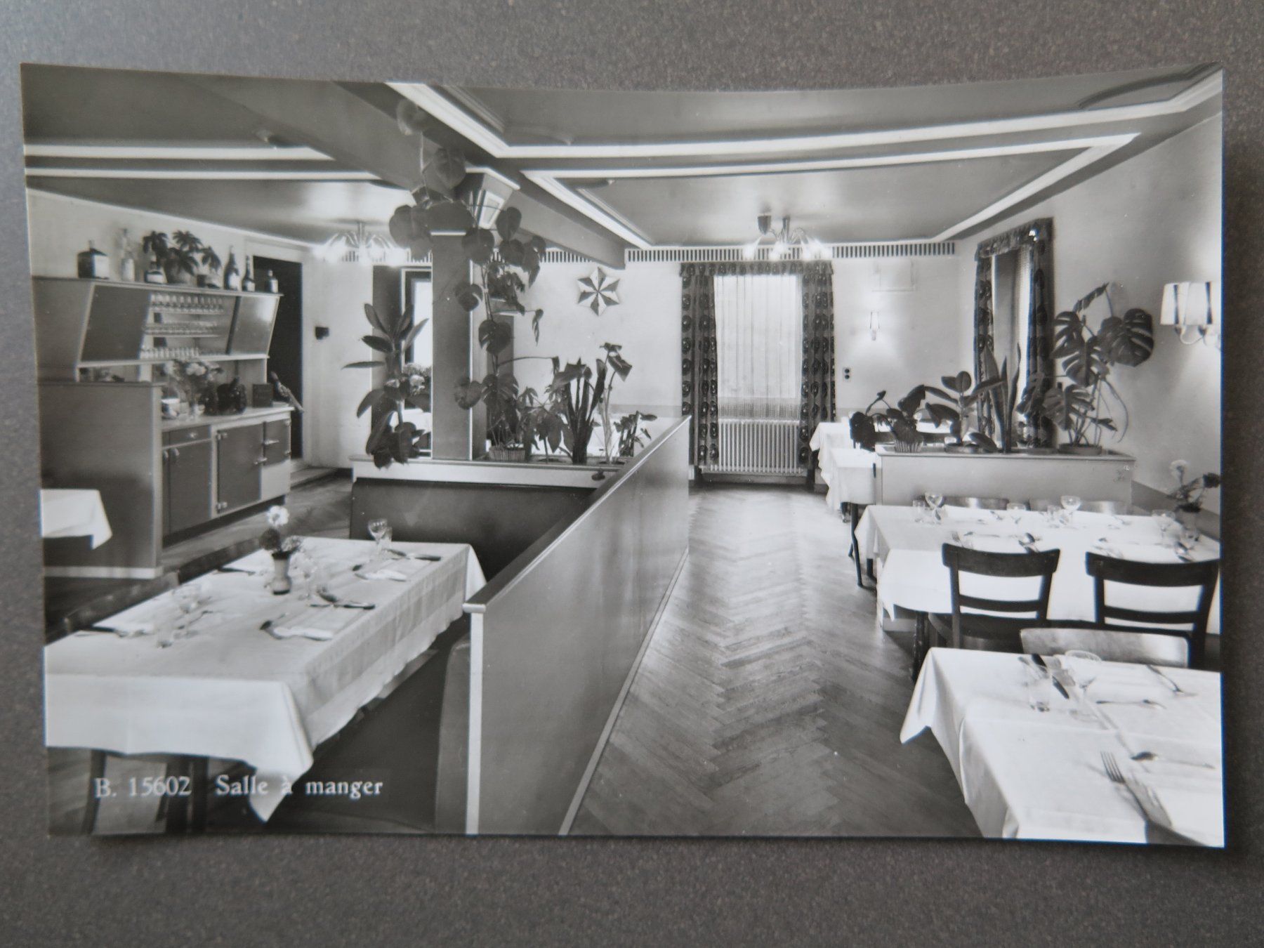 Cartoline postali: COURCHAVON - RESTAURANT DE LA COURONNE – Usato da Wittenbach venduto da lipasal