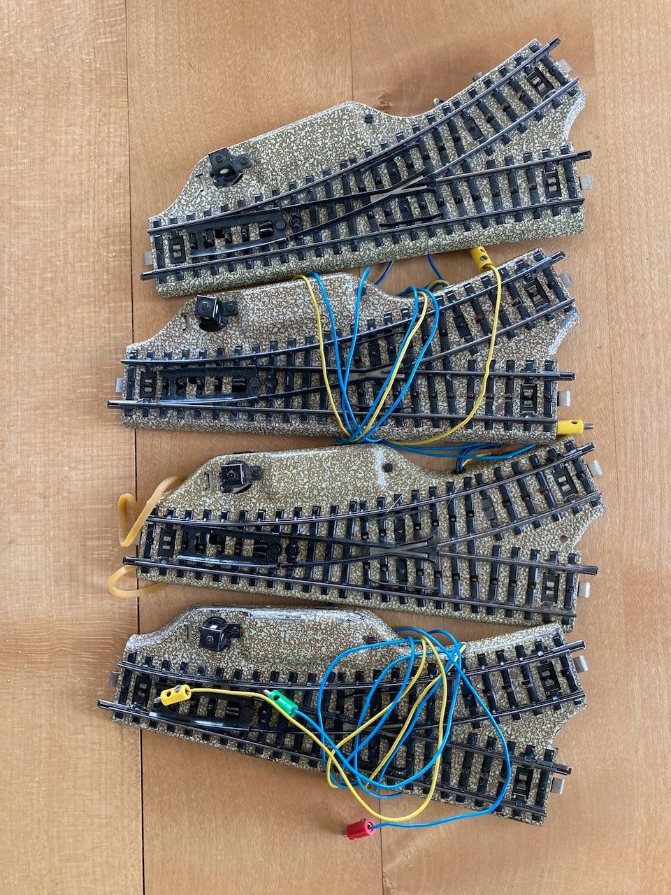 Märklin Modelleisenbahnen: Märklin  M-Gleis Weiche links – Gebraucht aus Dürnten von rh_falke