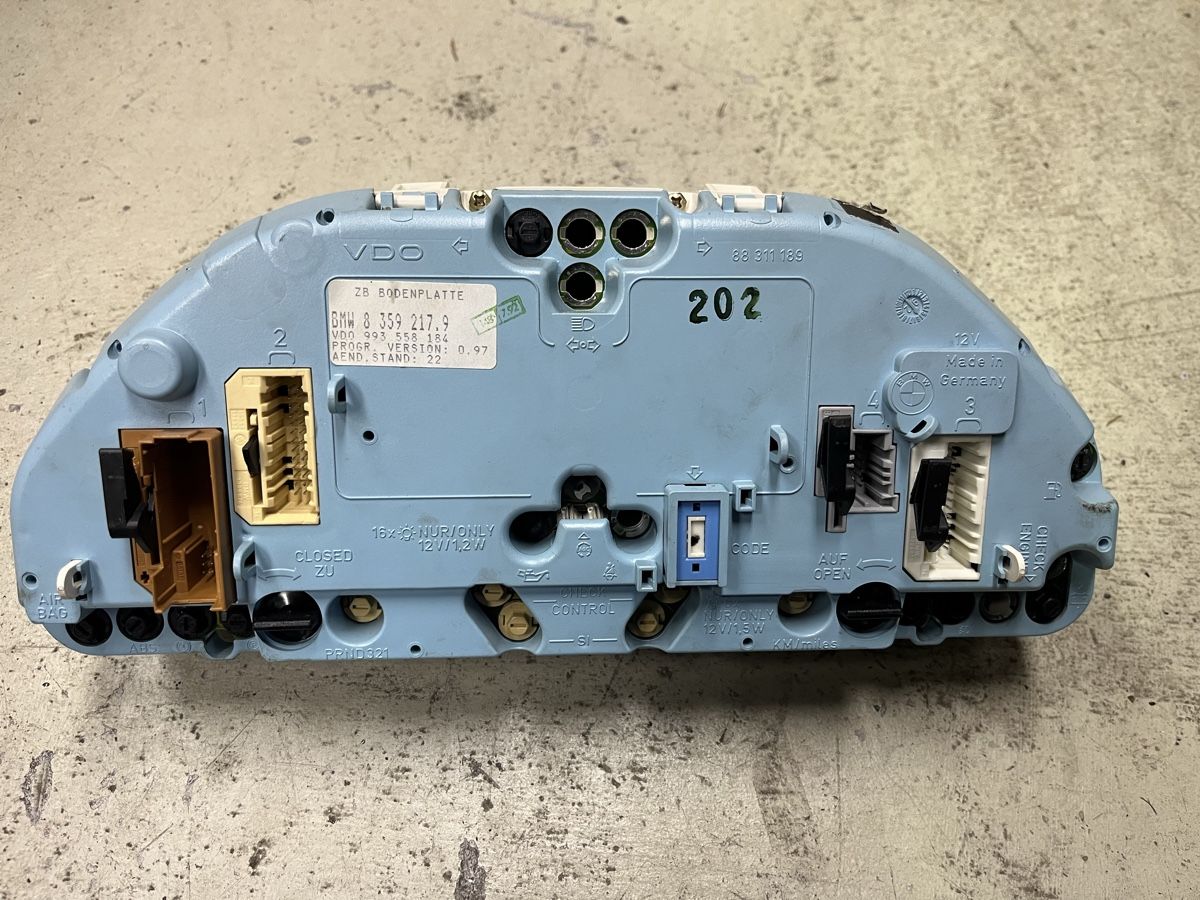 BMW Tutti pezzi di ricambio auto: BMW e34 M5 Tacho – Usato da Greppen venduto da Slik21 3