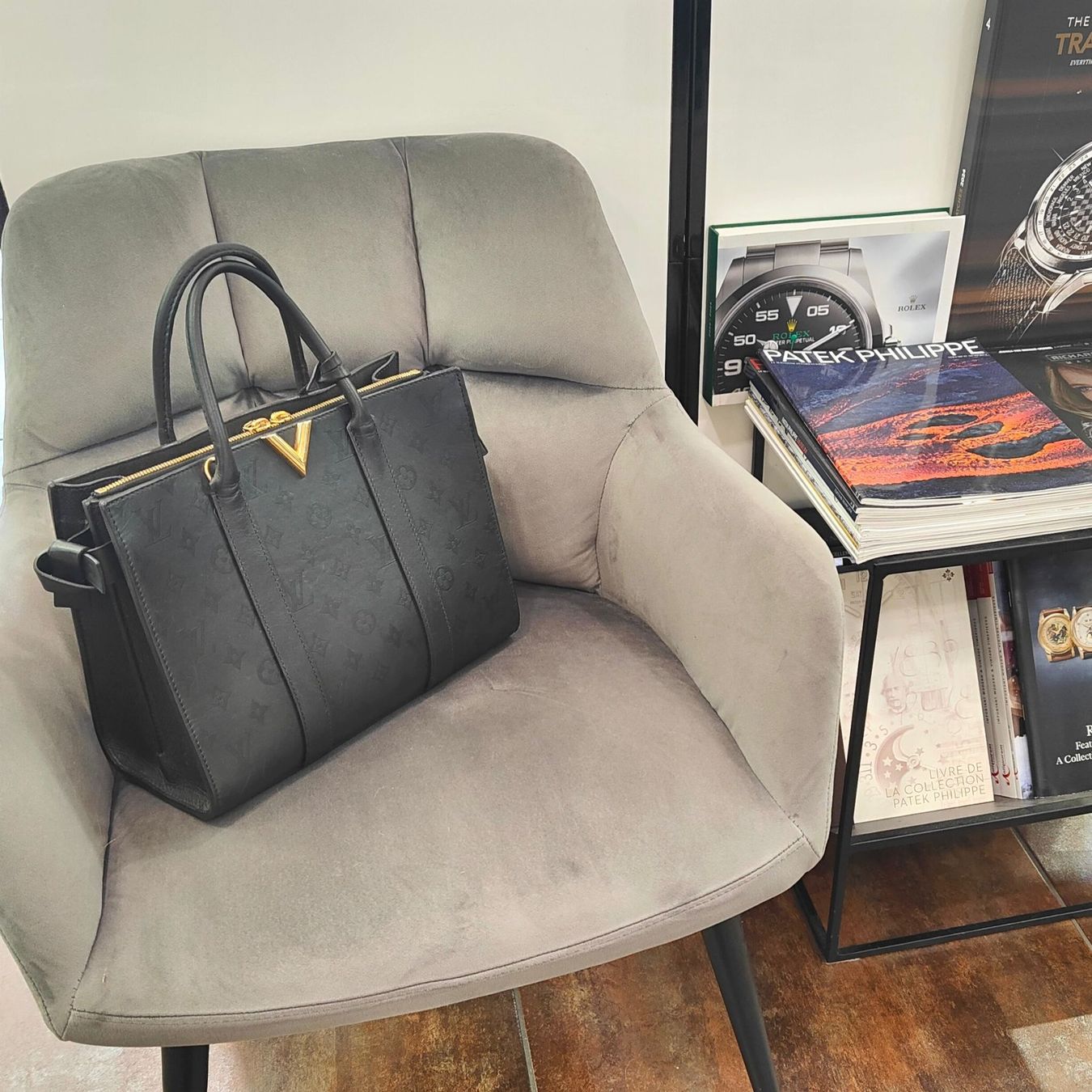 Louis Vuitton Borse da donna: Sac à main Louis Vuitton Very Tote MM – Usato da Montreux venduto da CashPay_Montreux