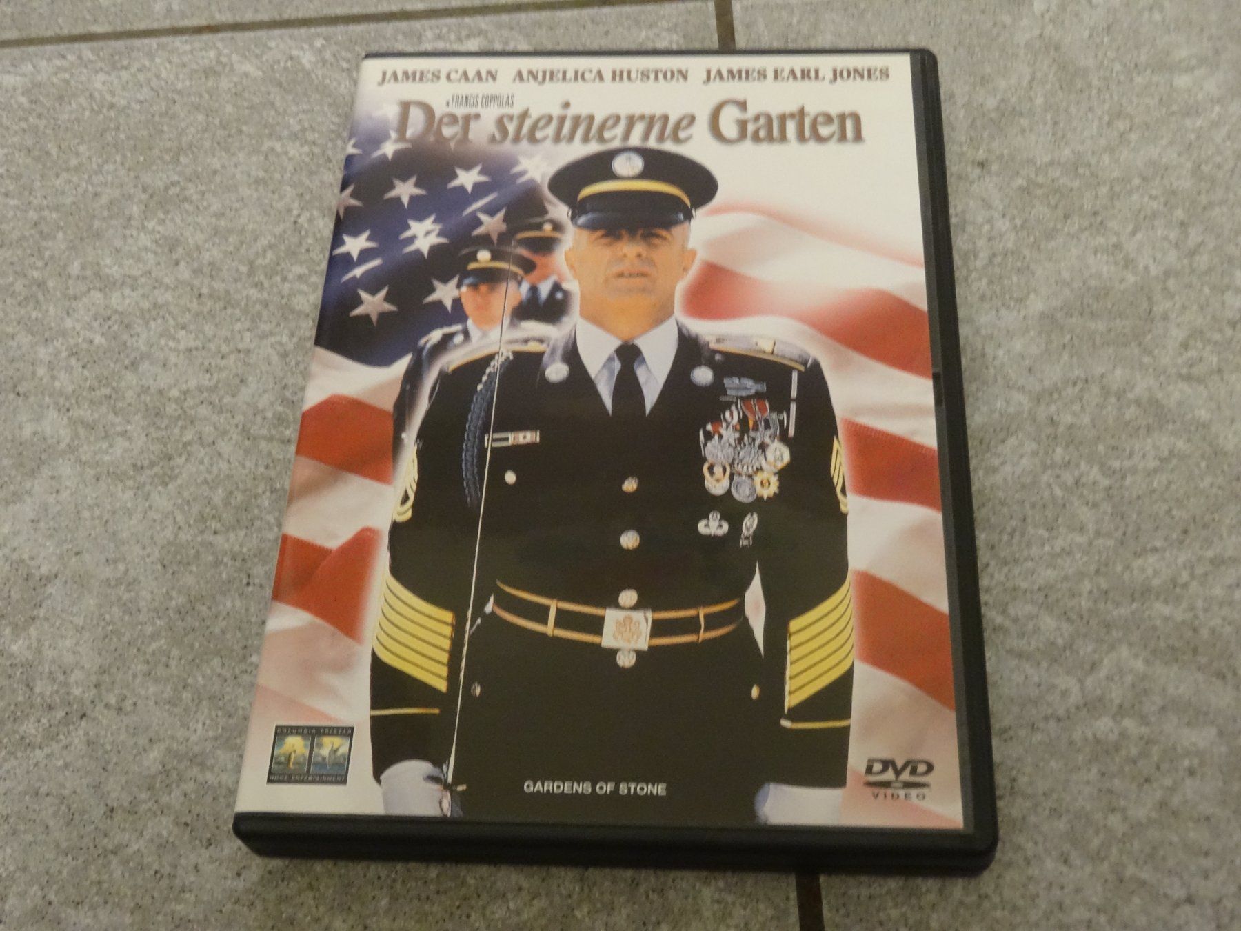 Alle DVDs: DVD Der steinerne Garten – Gebraucht aus Olten von Disc-Verkauf