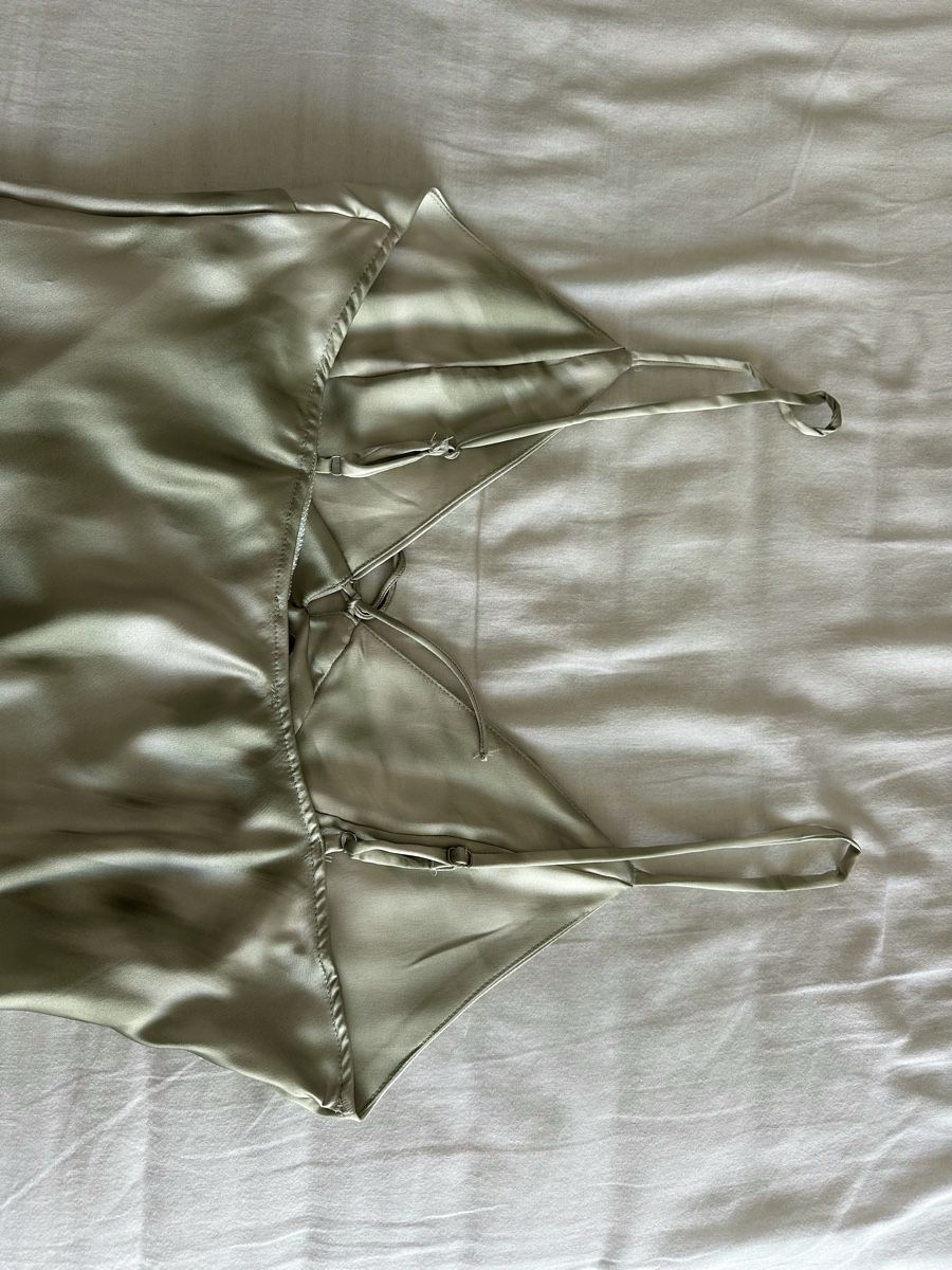 Bershka Robes: Grünes Sommerkleid / Abendkleid – Neuf (Voir description) à Goldach par mariarosapenasa 2