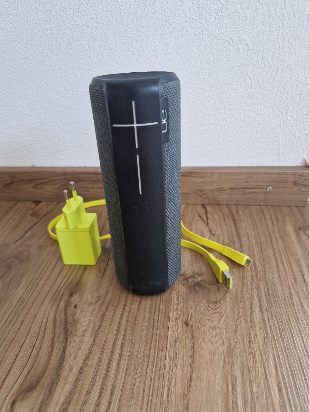 Ultimate Ears Casse acustiche: UE Boom 2 Bluetooth Lautsprecher schwarz mit Ladekabel  – Usato da Benken SG venduto da Muenzhandel1968