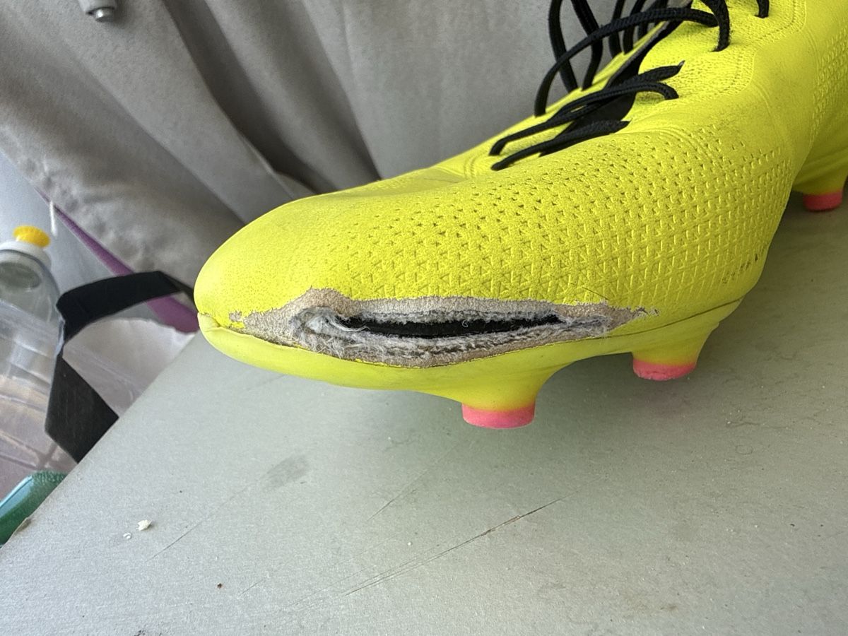 Puma Scarpe da uomo: Puma Fussballschuhe  – Difettoso da Kriens venduto da flo_c8r8 2