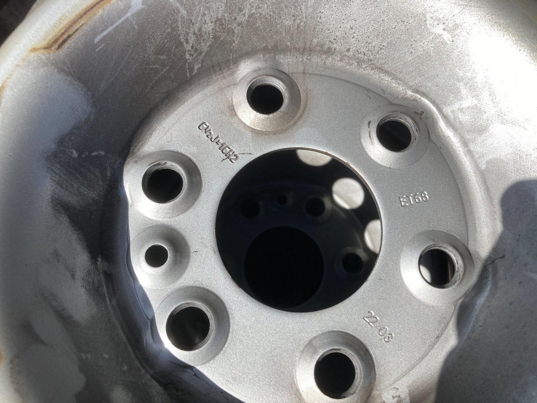 Pirelli Pneumatici & Ruote complete: Iveco Daily Winterräder 225/65R16 – Usato da Cham venduto da WB2223 3