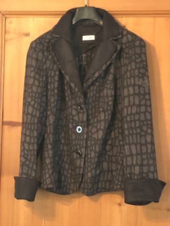 1 veste taille 40 beige/maron selon photos