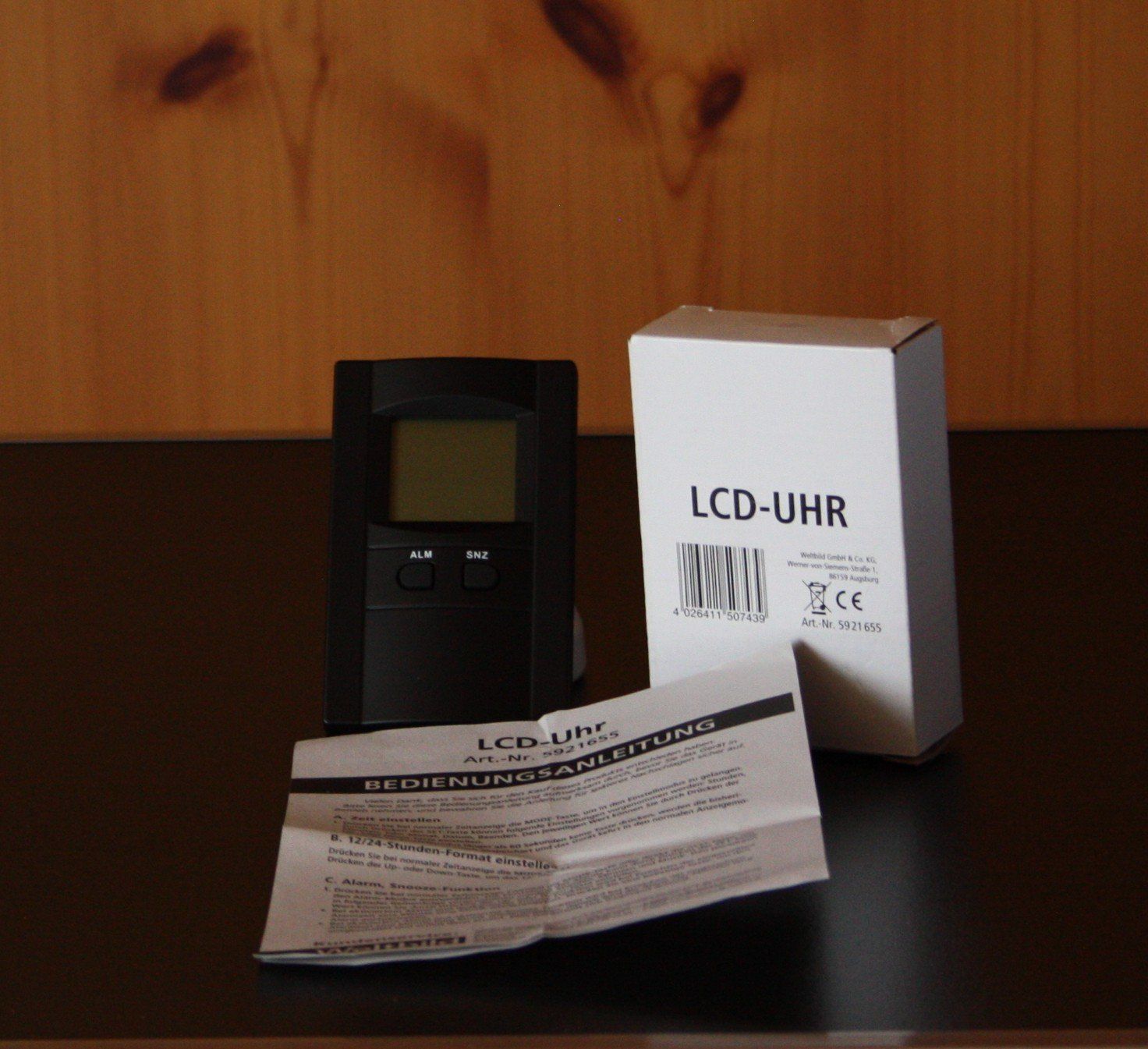Orologi: LCD-Uhr schwarz NEU originalverpackt – Nuovo e nell'imballaggio originale da Flüelen venduto da Alt-und-Neu 1