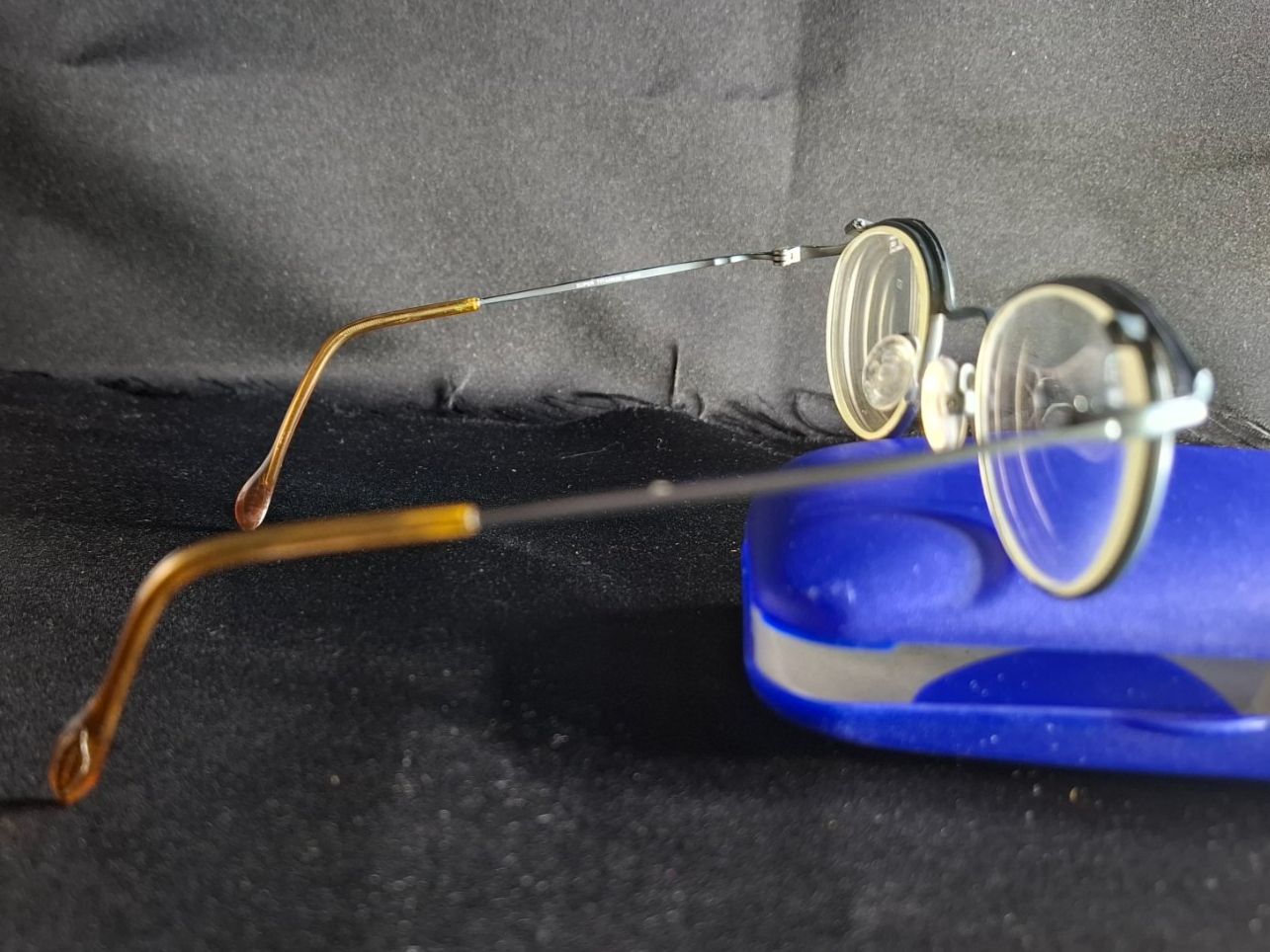 Gesichtspflege: Optische Brille - Super Titanium    / 2 – Gebraucht aus Schlieren von Alena020_0 1