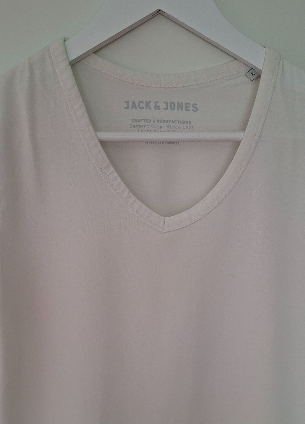 Jack & Jones T-shirt: T-Shirt Herren V-Ausschnitt Grösse M – Nuovo (secondo la descrizione) da Feuerthalen venduto da kigo87 1