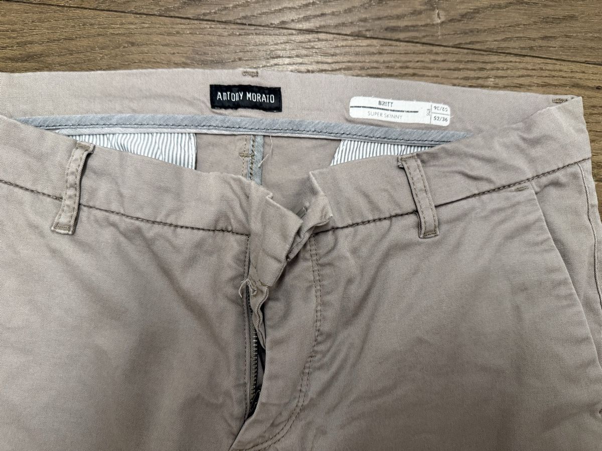 Pantaloni: Antoni Morato Chinohose – Usato da Winterthur venduto da tanscha 1