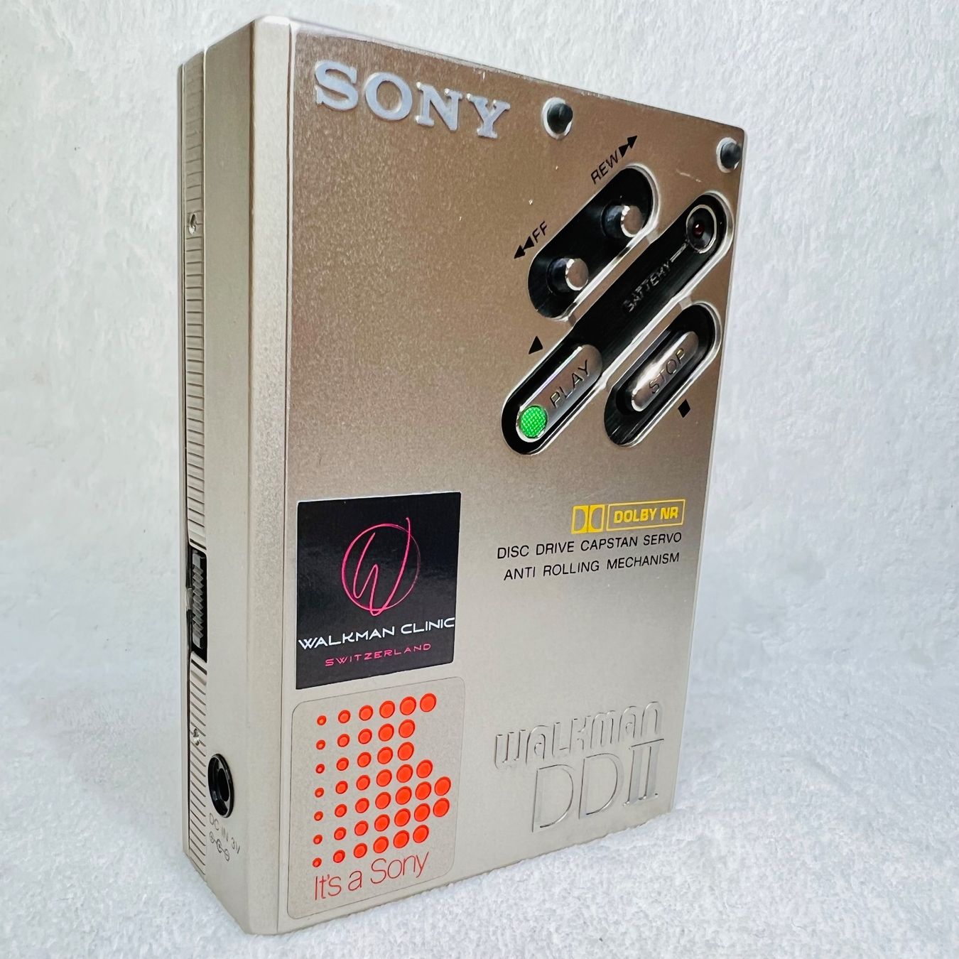 Sony Lecteur media portable: Sony Walkman WM-DDII silber #174 – D'occasion à Vorderthal par WalkmanClinic 2