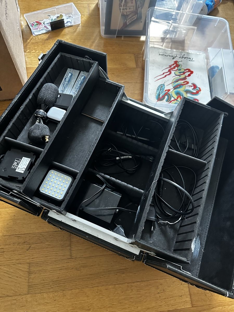 Tutti gli attrezzi: Tattoo supply groß box voll – Nuovo (secondo la descrizione) da Sarmenstorf venduto da pet_bfz6 2