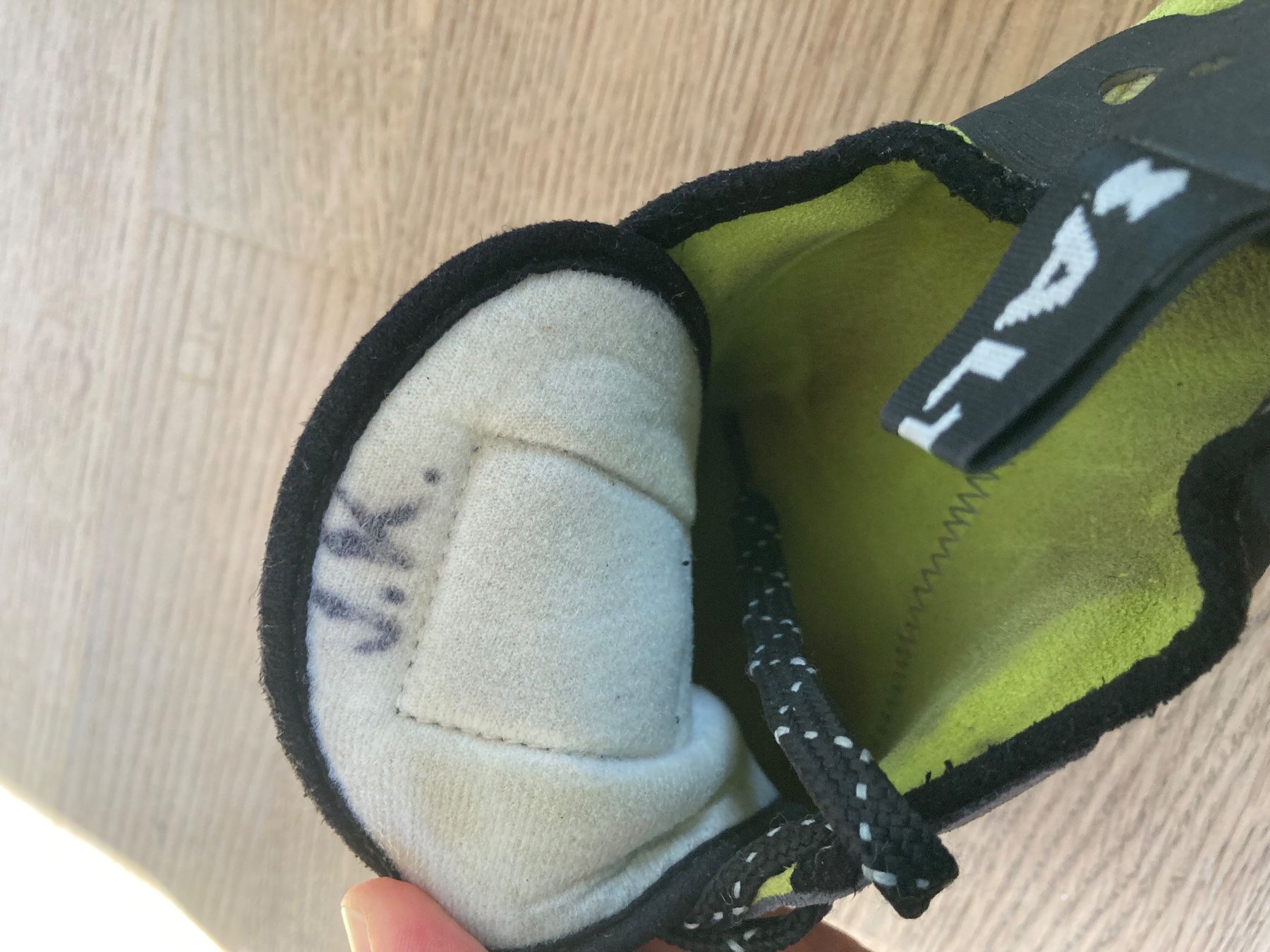 Schuhe für Jungen: Kletterschuh Saltic angenommene Grösse 35 – Gebraucht aus Köniz von Hollis01 4