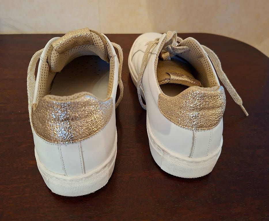 Scarpe da donna: Baskets en cuir – Usato da Conches venduto da Hermionne 2
