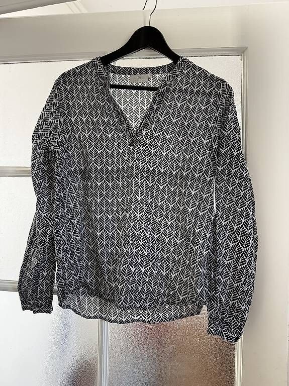 Camicette: Schöne Bluse - blockprint - blattmuster – Usato da Wädenswil venduto da dom_fon