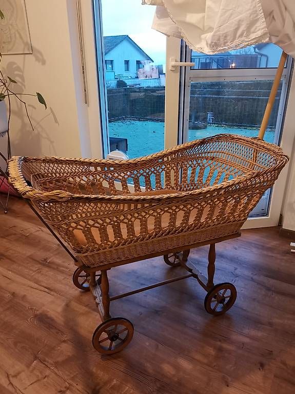 Culle: Stubenwagen Antik – Usato da Eschenz venduto da byron_bay 3