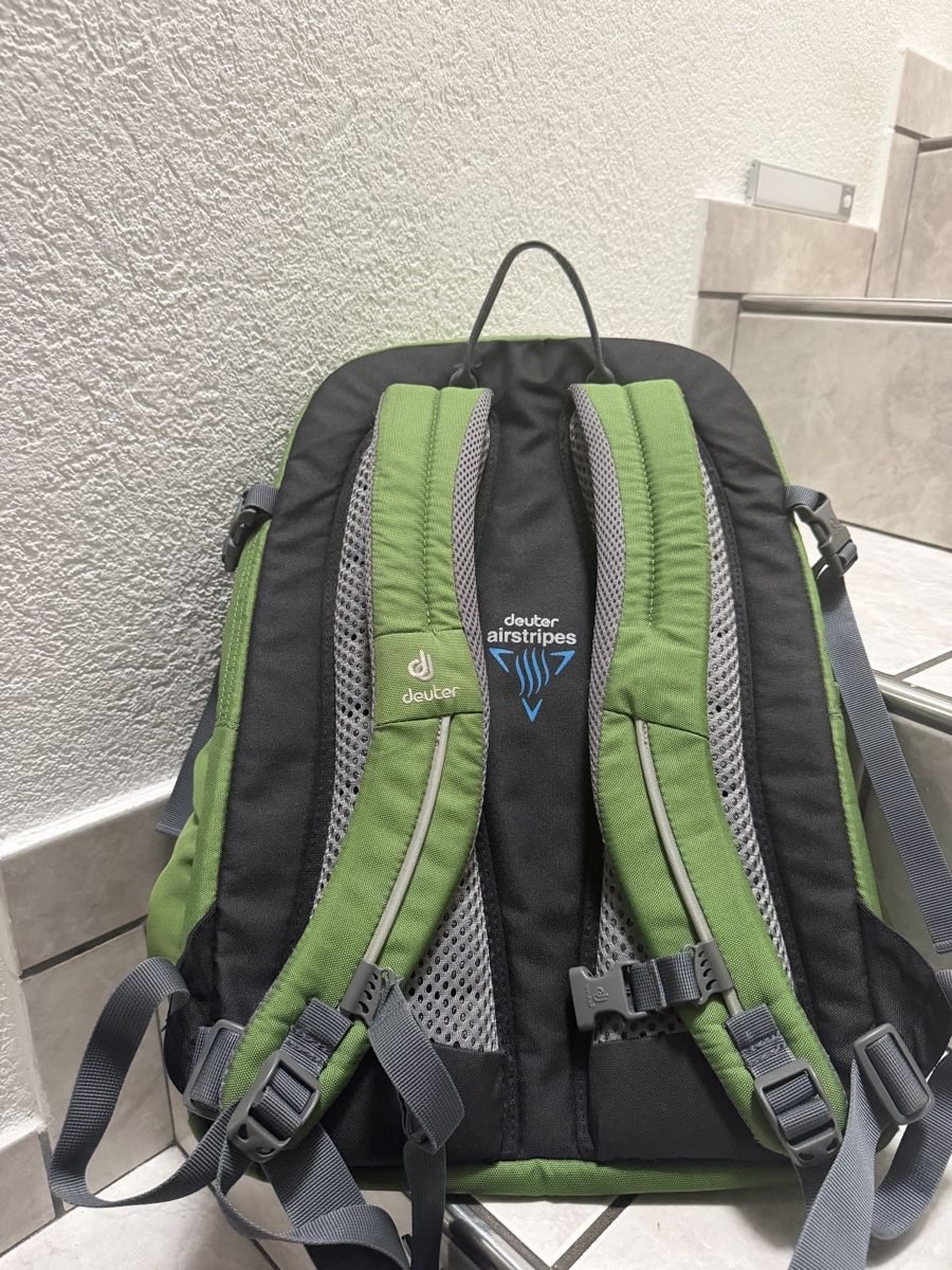 Deuter Zaini: Deutet Giga Rucksack – Nuovo (secondo la descrizione) da Tennwil venduto da Zaylaaa 2