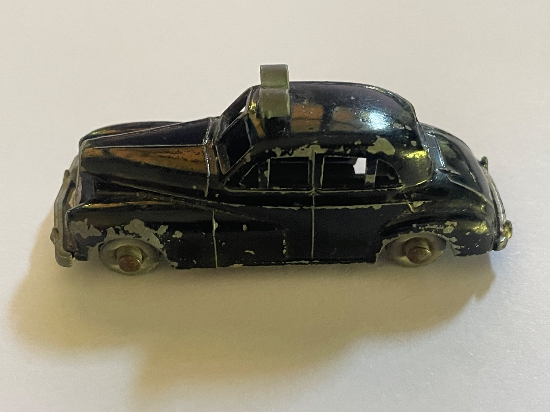 Modellautos: Budgie Modern Six-Eighty Nr. 5 Modellauto Wolsley – Gebraucht aus Volketswil von rubin74 1