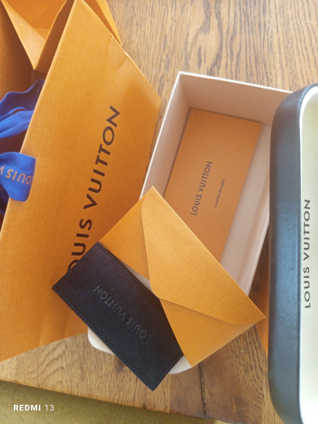 Louis Vuitton Occhiali & Lenti: Louis Vuitton Originale Sonnenbrille – Nuovo (secondo la descrizione) da Regensdorf venduto da LilianMaurer 4