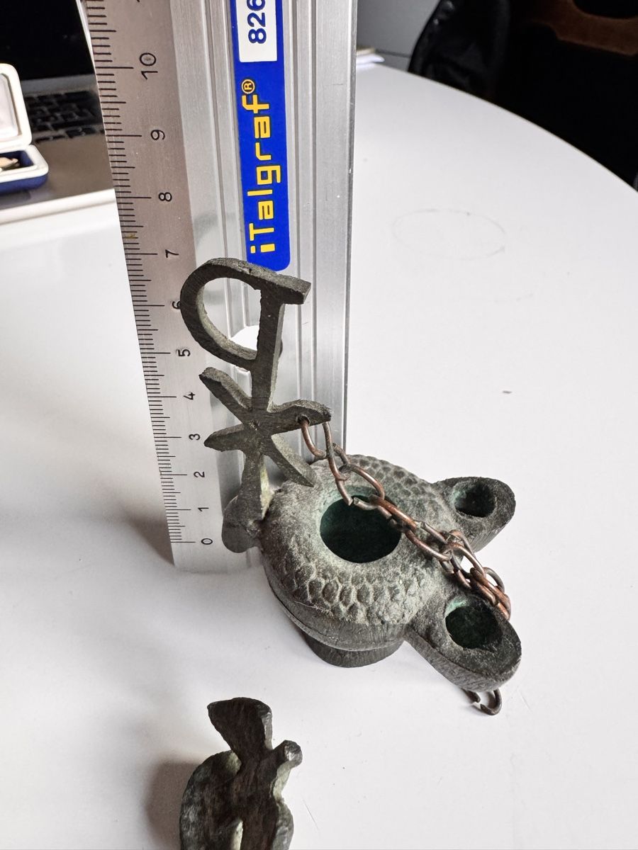 Lampade: Antikes Öllämpchen (Bronze?) – Usato da luzern venduto da Lily050 1
