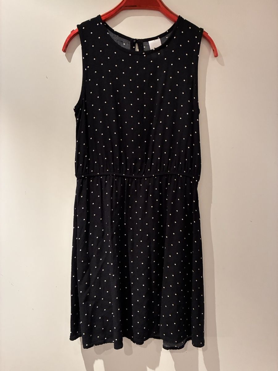 Vestiti & Gonne: Schönes Kleid Gr. 134 – Usato da richterswil venduto da lunamarie001