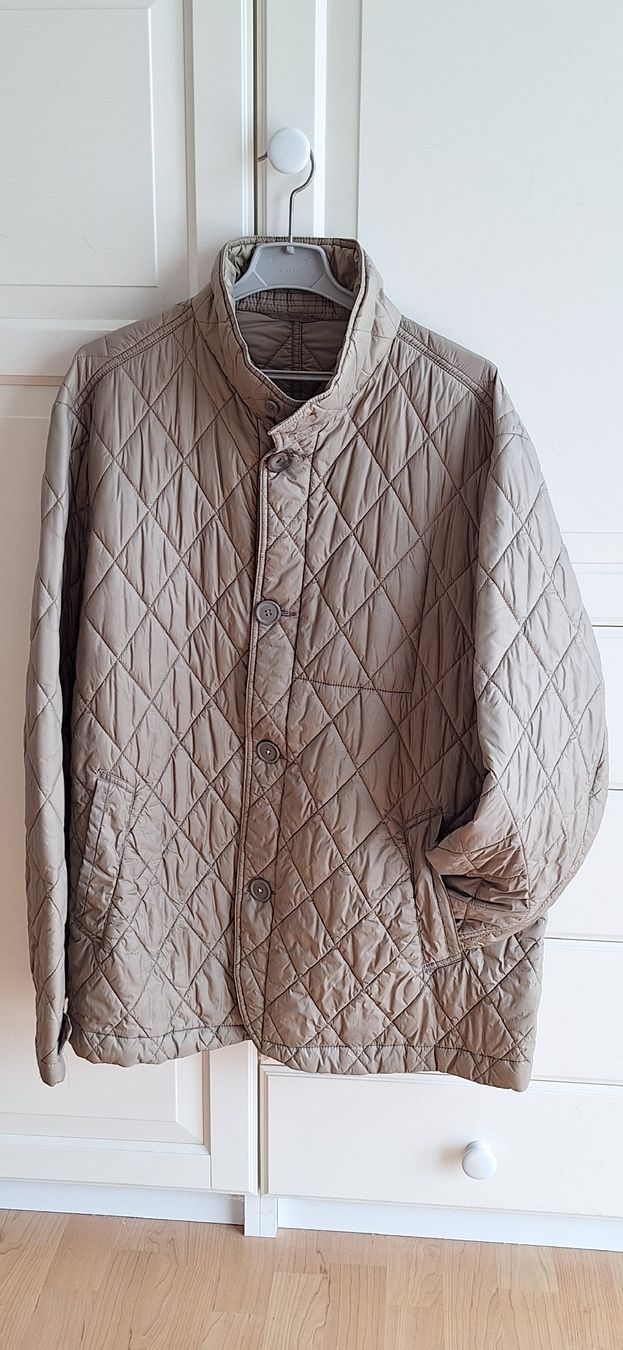 Giacche: leichte Steppjacke Gr 52 – Usato da Castelrotto venduto da Rumy