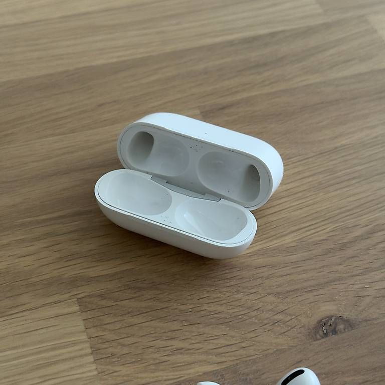 Apple Cuffie: Apple AirPods Pro – Usato da Widen venduto da flavio_marchi 1
