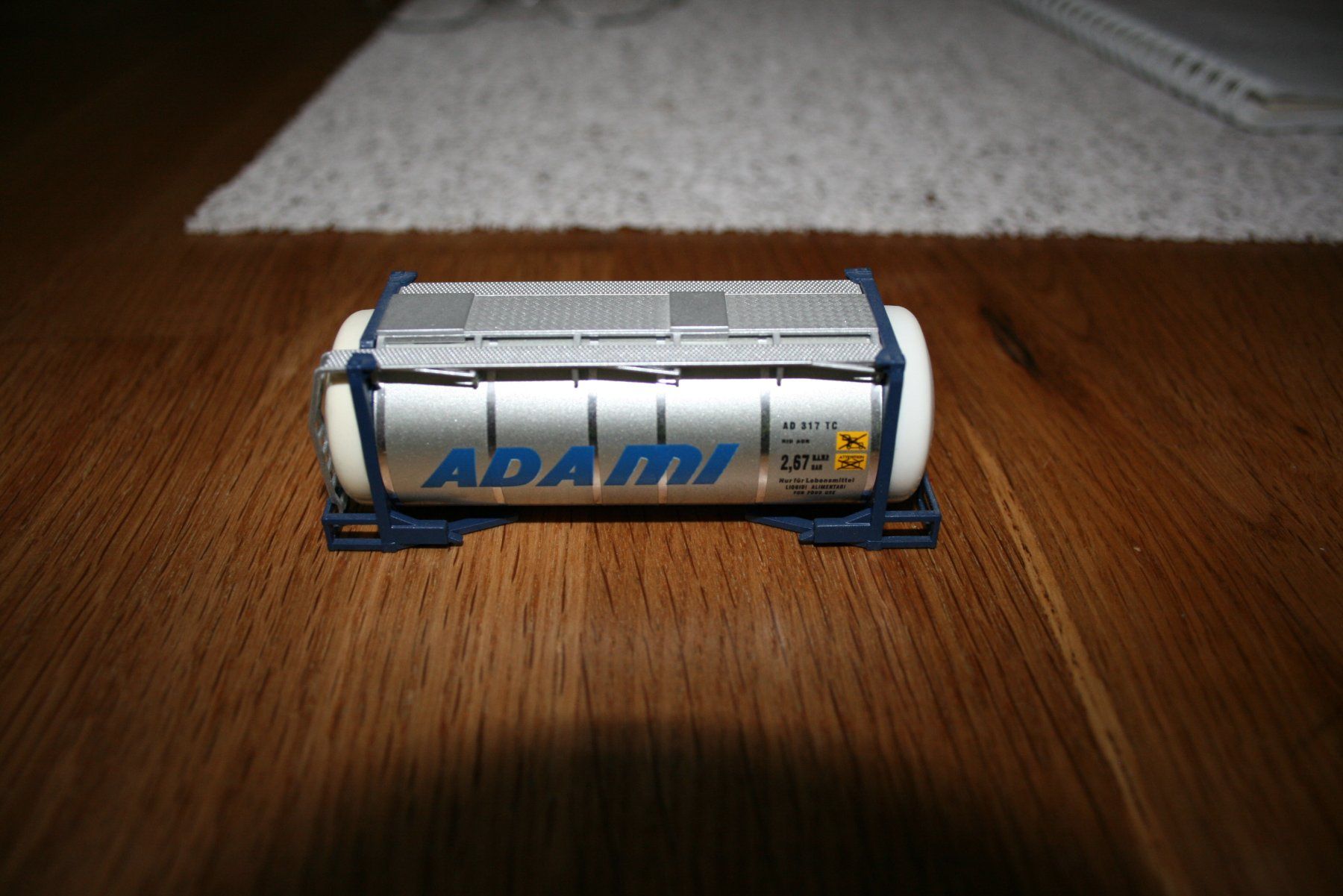 Modelleisenbahnen: HO Bulk / Tankcontainer Adami – Gebraucht aus Bavois von Alainuldry