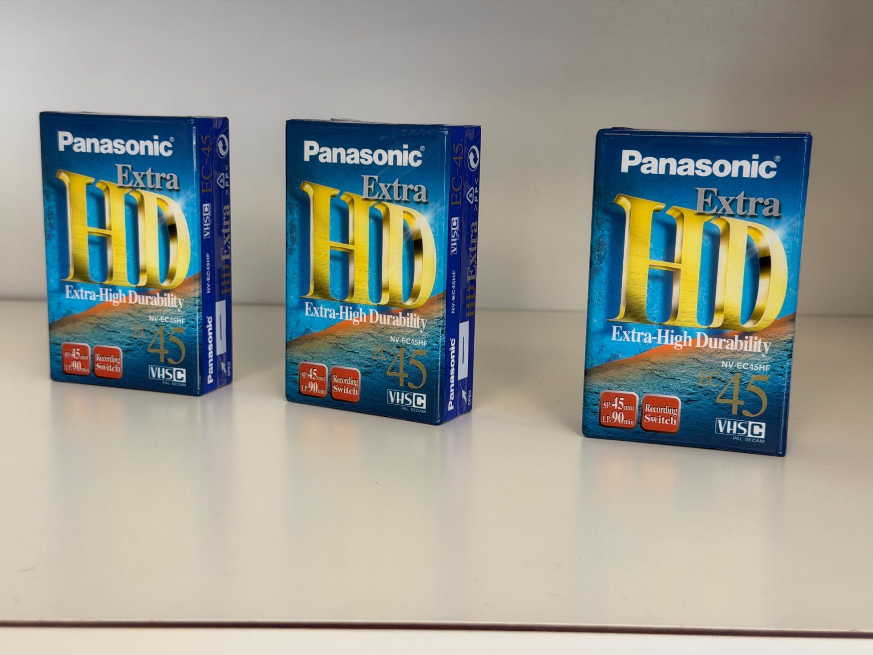 Cassettes vierges: Panasonic VHS-C Extra HD NV-EC45HF – Neuf (Voir description) à Arbedo par stu_b7t8