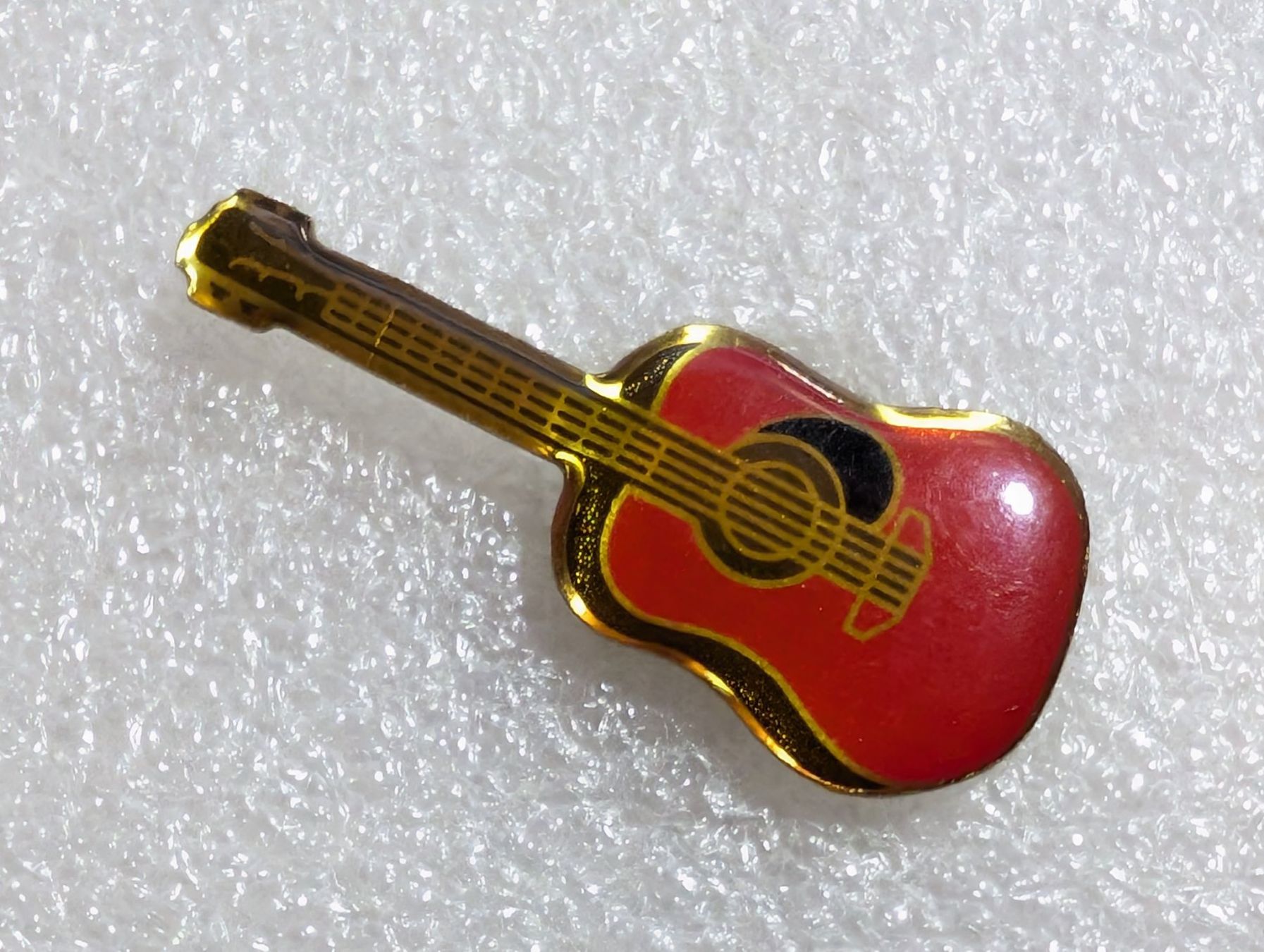 Placchette & Badge: Ansteckpin 289: Gitarre – Usato da Oppligen venduto da Pin-Fall-Shop