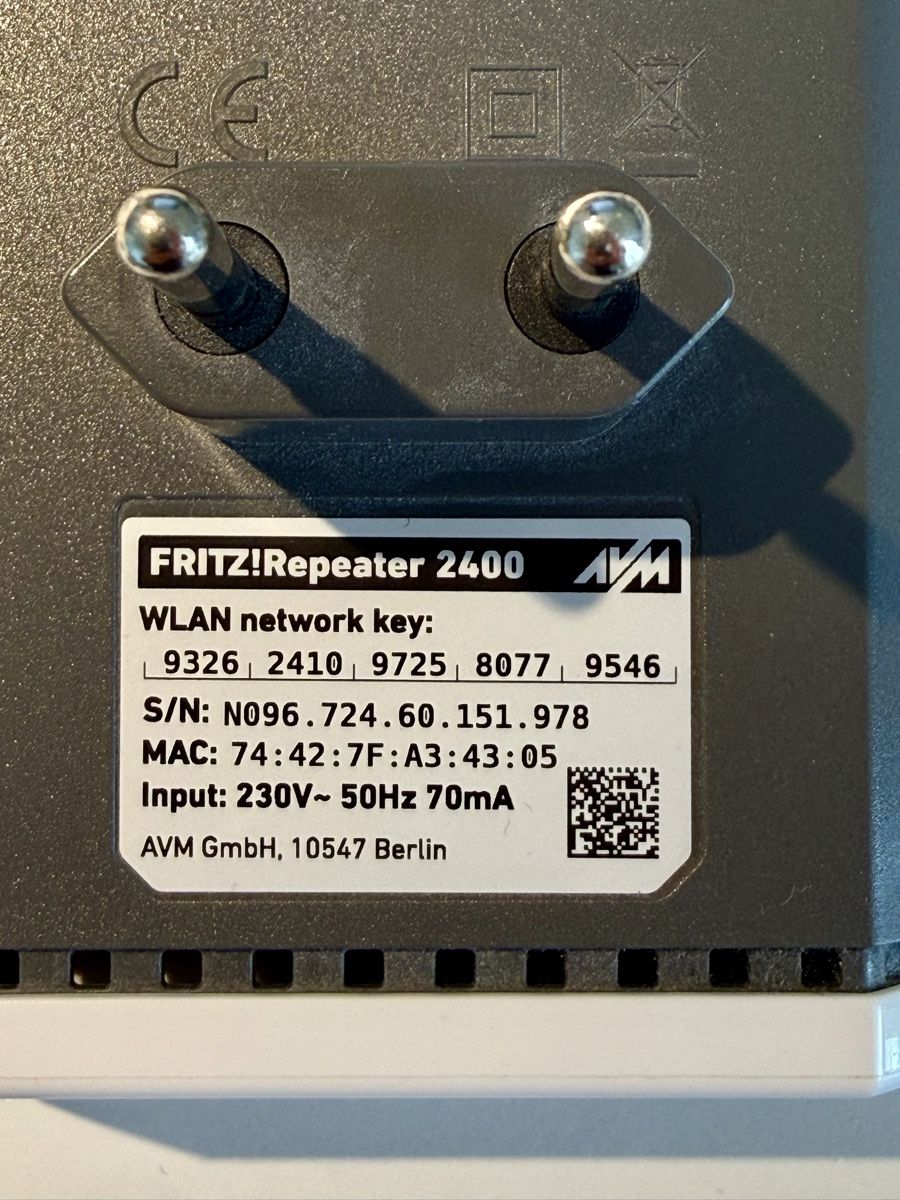 Avm WiFi: FRITZ! Repeater 2400 WLAN – D'occasion à Zürich par c1812 3