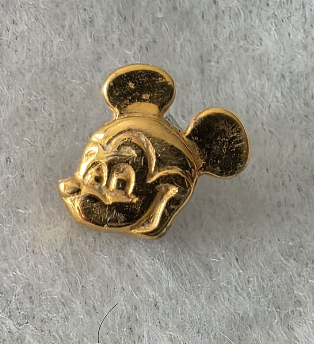 Disney Plaketten & Abzeichen: Disney Mickey Mouse Anstecker, Pin. Ohrenstecker – Gebraucht aus Oetwil am See von fineli2 1