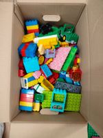 Lego Duplo ca 8 KG Diverse Fahrzeuge und Basisplatten