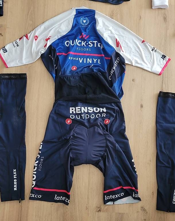 Lotti di vestiti: Radbekleidungsset Castelli Quickstep – Usato da Ruswil venduto da Ram79 1