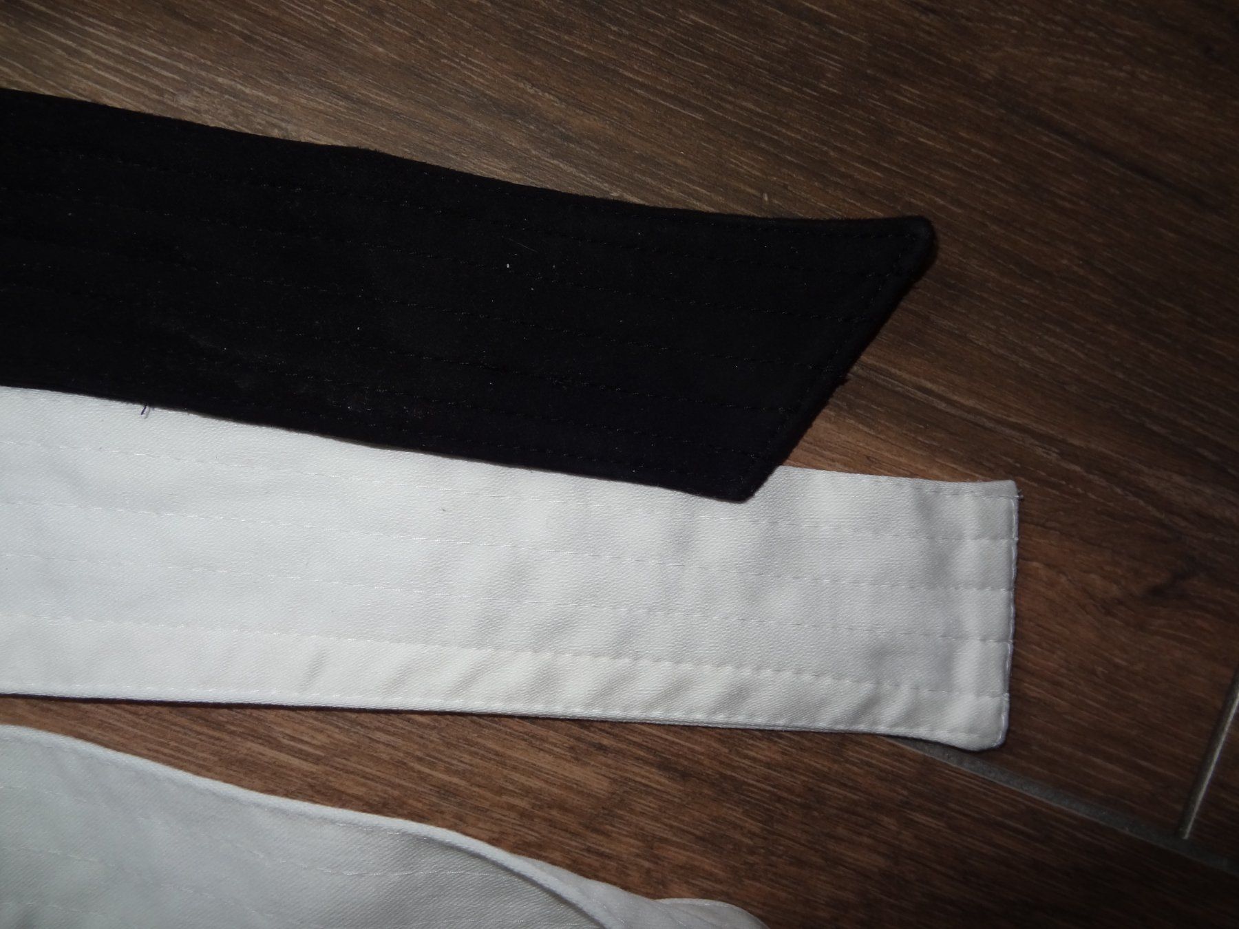 Gürtel: Ceintures noires et blanches - parfait état! – Gebraucht aus Satigny von salvatore73 4