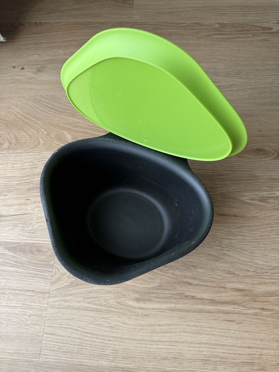Tupperware Behälter & Ähnliches: Tupperware Adretto 2,5 l . Kompostbehälter – Gebraucht aus Sarnen von Pinoccio6 2