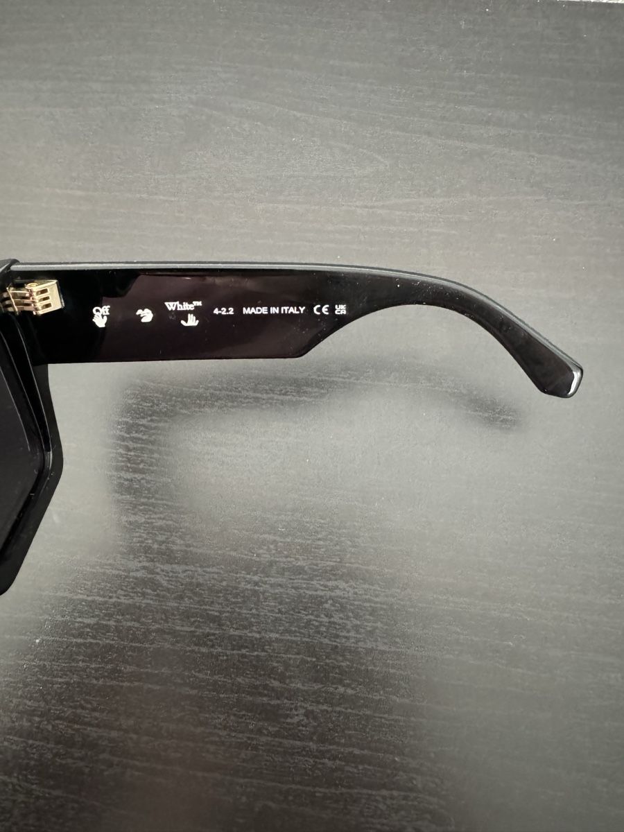 Off-White Occhiali & Lenti: Sunglasses Off-White™ – Nuovo (secondo la descrizione) da Dübendorf venduto da fra_h2bp 3